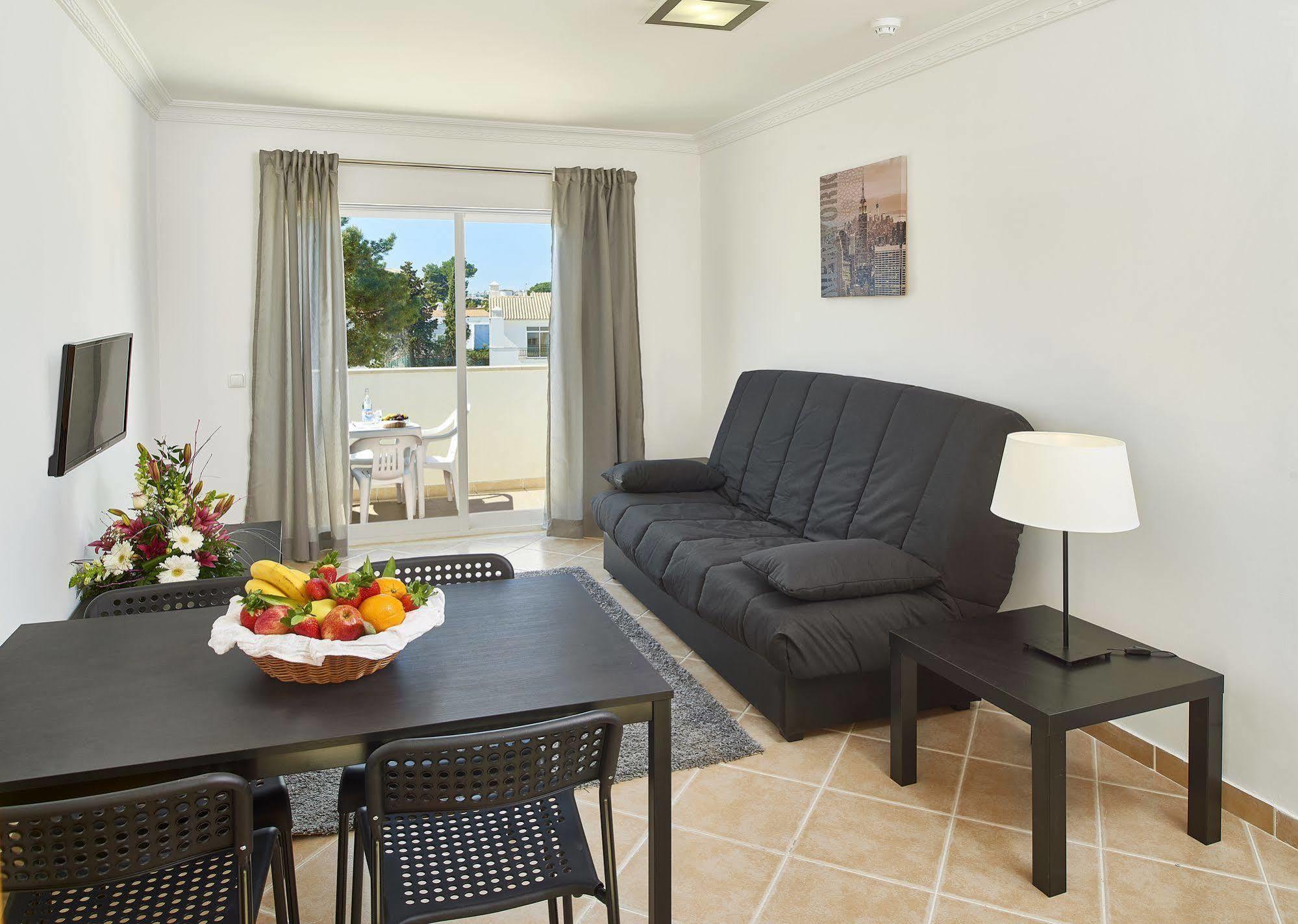Smy Santa Eulalia Algarve Aparthotel Albufeira Bagian luar foto