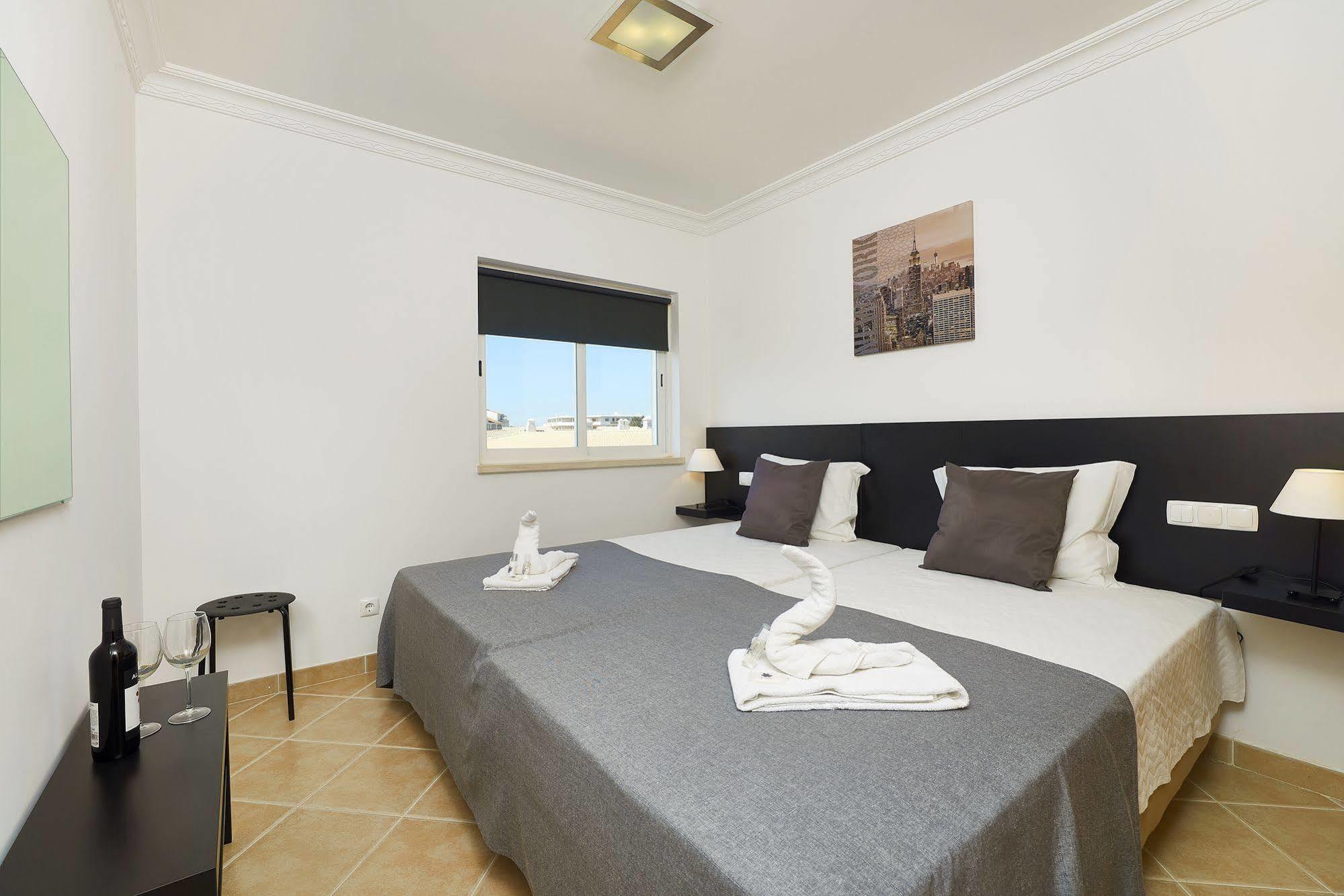 Smy Santa Eulalia Algarve Aparthotel Albufeira Bagian luar foto