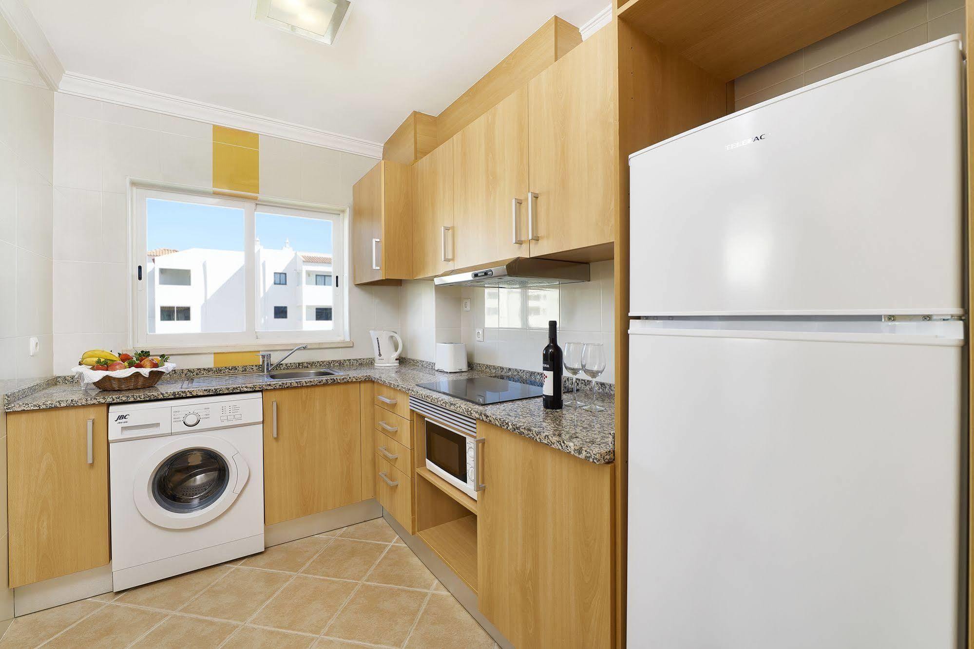 Smy Santa Eulalia Algarve Aparthotel Albufeira Bagian luar foto